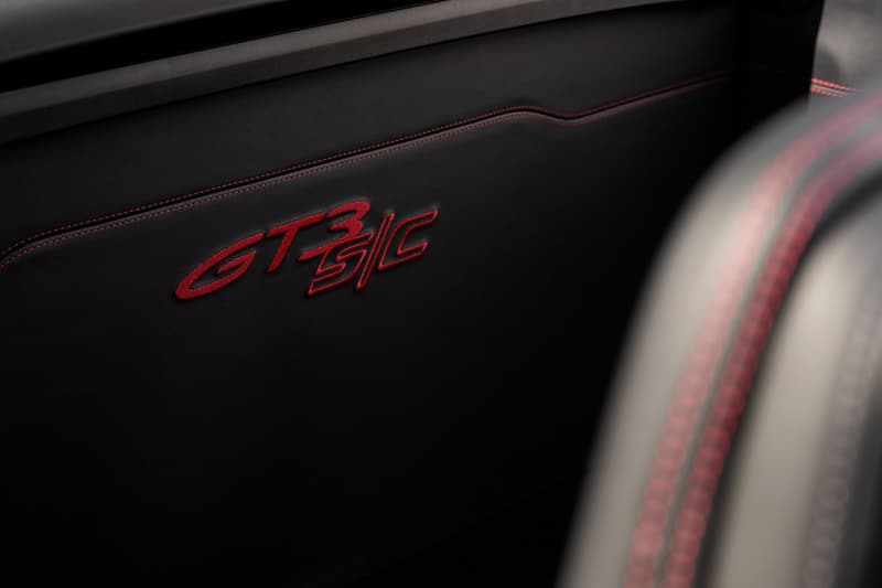 Porsche 911 GT3 S/C Cabriolet Details and Features S/T speedster convertible red gold grey pyro red graphics gt3 rs