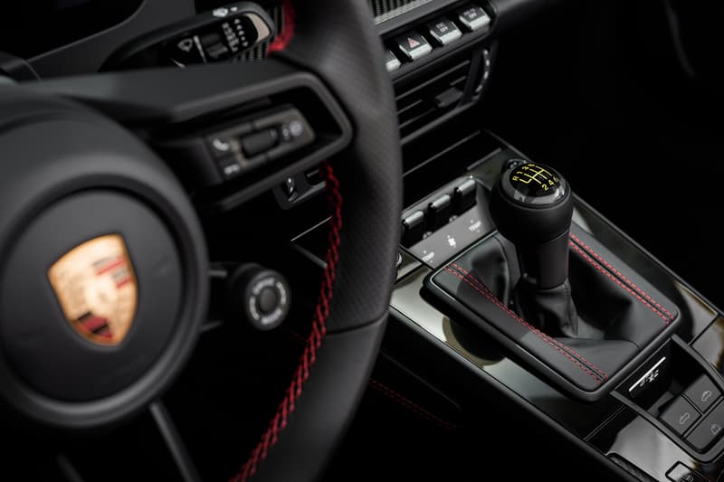 Porsche 911 GT3 S/C Cabriolet Details and Features S/T speedster convertible red gold grey pyro red graphics gt3 rs