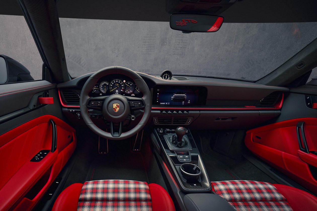 Porsche 911 GT3 S/C Cabriolet Details and Features S/T speedster convertible red gold grey pyro red graphics gt3 rs