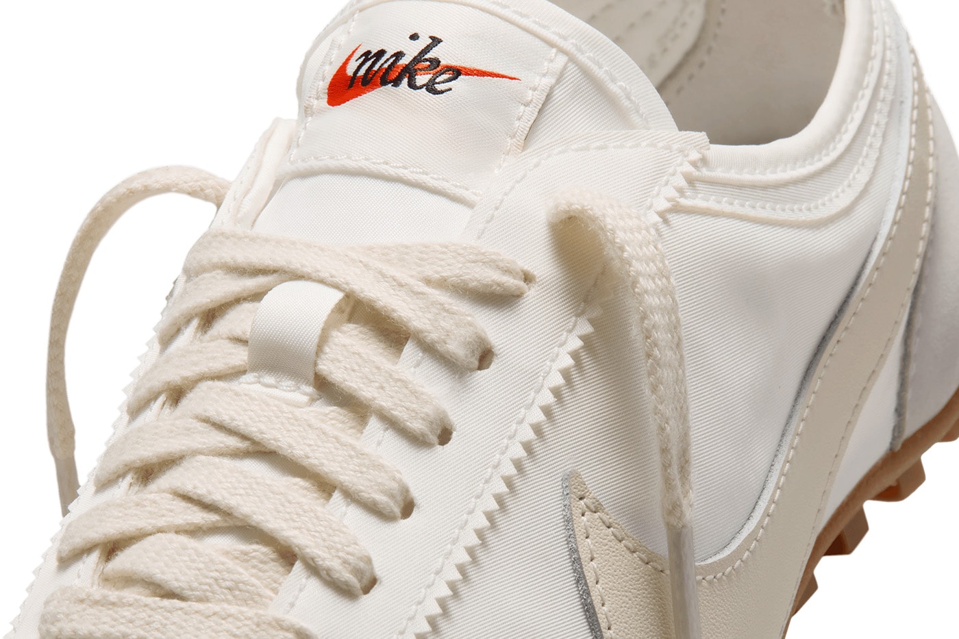 Nike Moon Shoe OG Summit White IW0955-100 Official Images