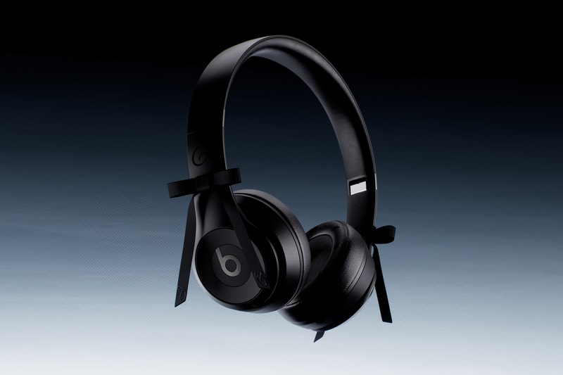 Beats and JENNIE Reunite for Special Edition ‘Onyx Black’ Solo 4 Headphones blackpink