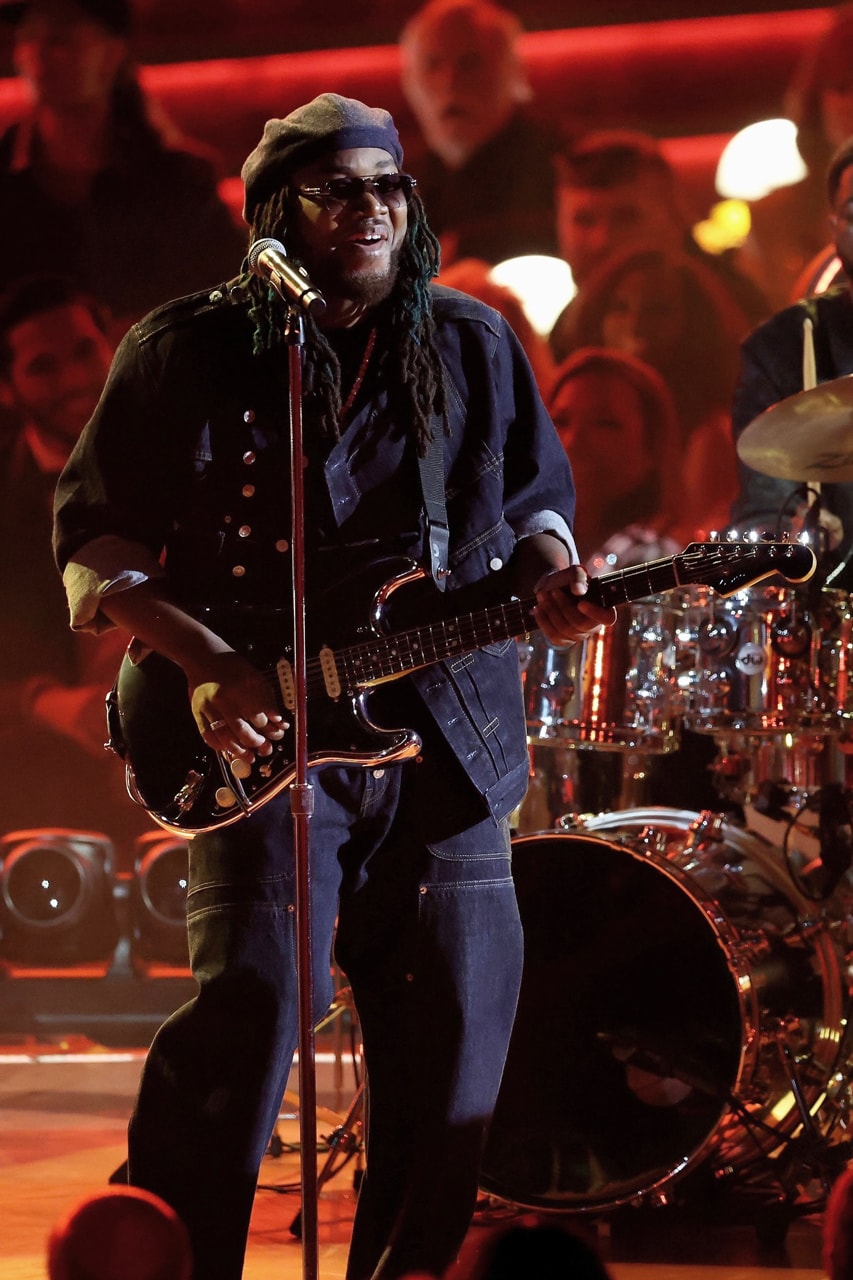 Gap Is a Real Music Fan young miko katseye denim ad campaign visual leon thomas zac posen sombr custom grammys playlist sandy liang harlem fashion council sushi club collab awake hoodie drop interview coachella hoodie house custom