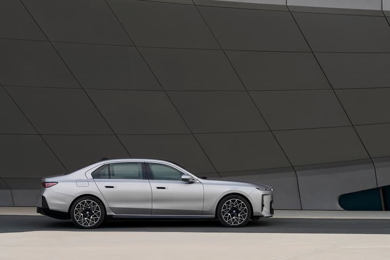 BMW Introduces Neue Klasse 7-Series Luxury Limousine 7-er