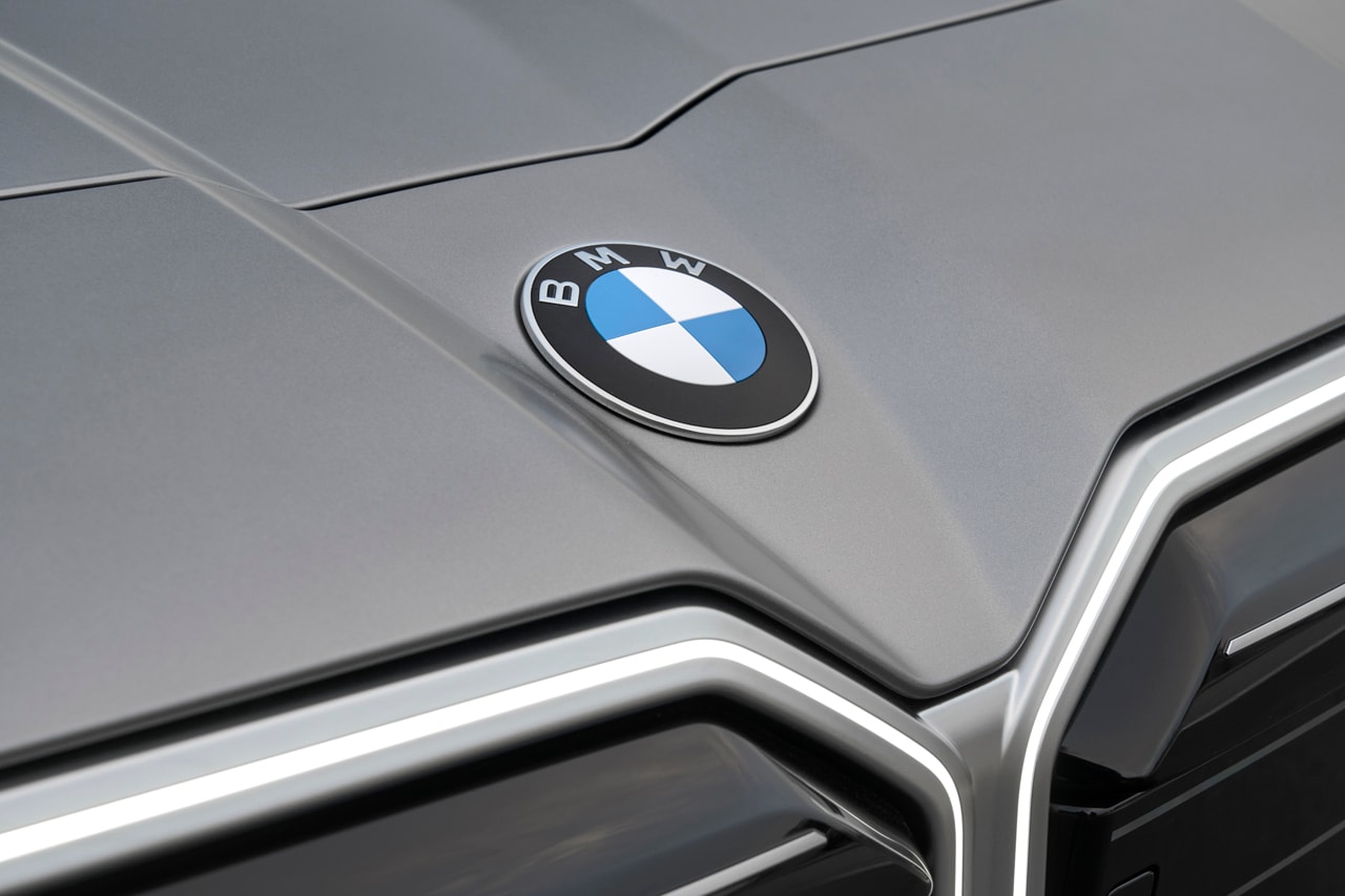 BMW Introduces Neue Klasse 7-Series Luxury Limousine 7-er