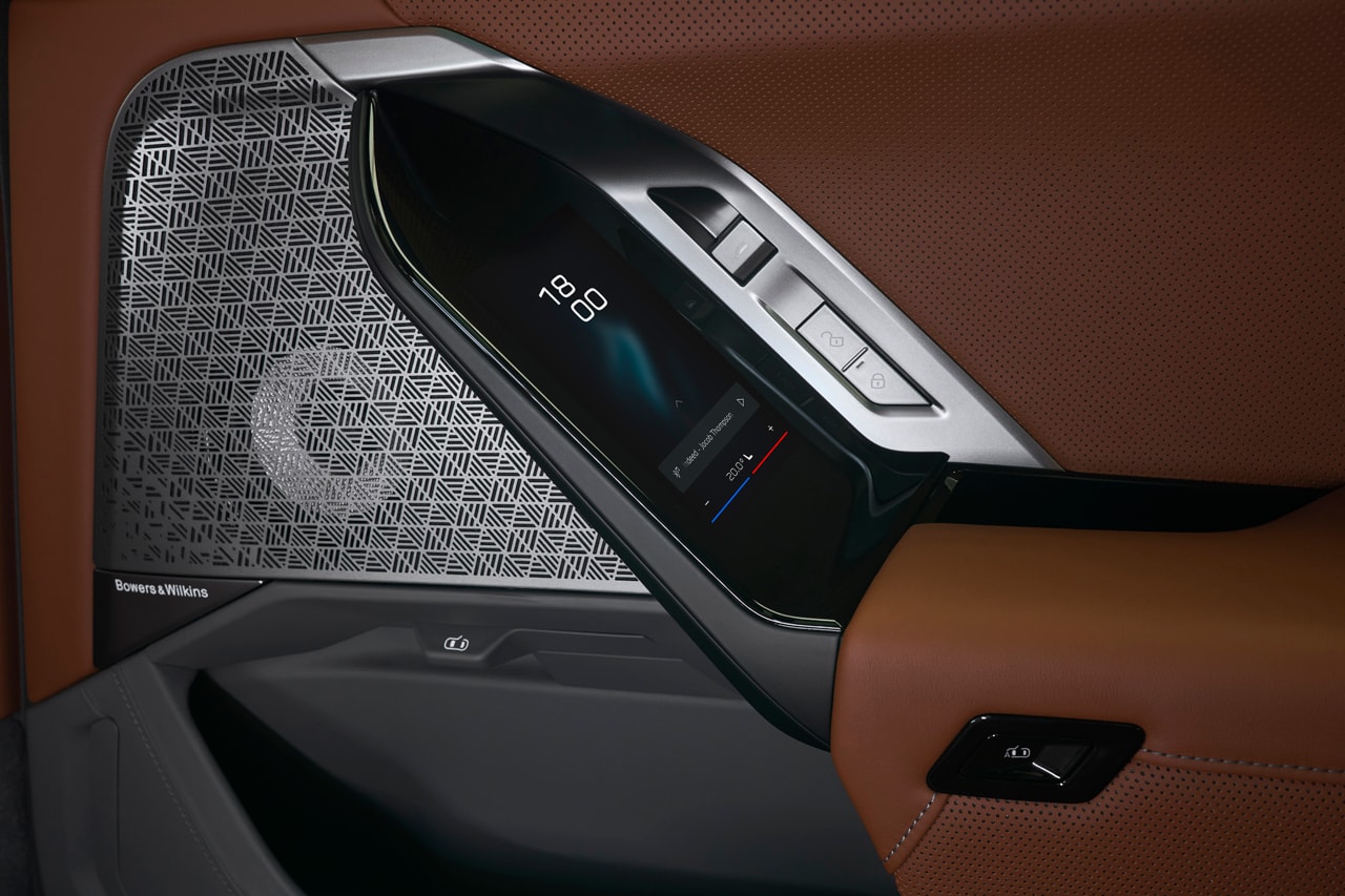 BMW Introduces Neue Klasse 7-Series Luxury Limousine 7-er