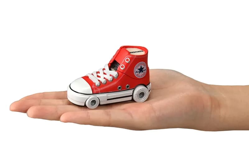 Tomica and Converse Team Up for a Unique "Dream Tomica All Star Collection Vol.1" takar a tomy toys
