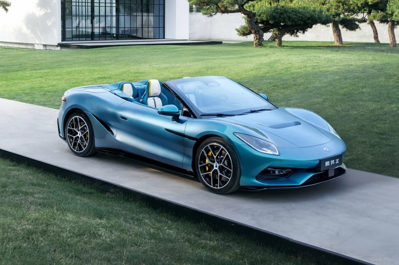 BYD's Denza Unveiled a Convertible With Over 1,000 HP