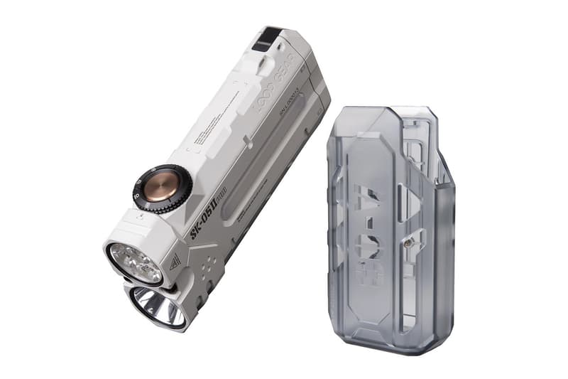 LOOPGEAR SK05 Pro 2 dual-beam flashlight with 5000 lumens and USB-C power bank in rugged EDC setup