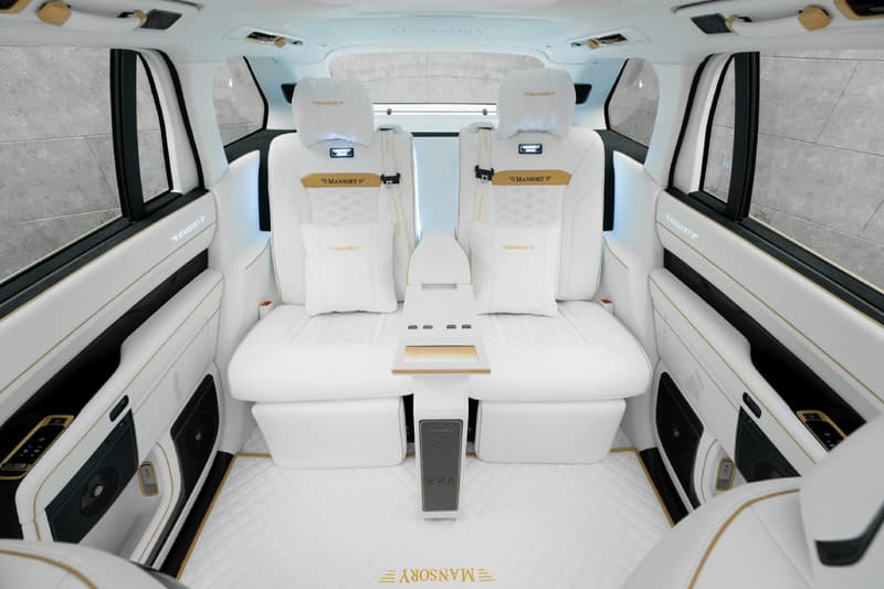 Mansory Zeekr 9X widebody SUV in white and bronze with carbon fiber bodywork at Auto China 2026