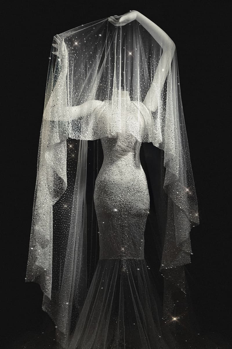 Fit Check: LISA's Mind-Bending Robert Wun Gown Steals the Met Gala 2026 Spotlight thai dance positions 3d shape body