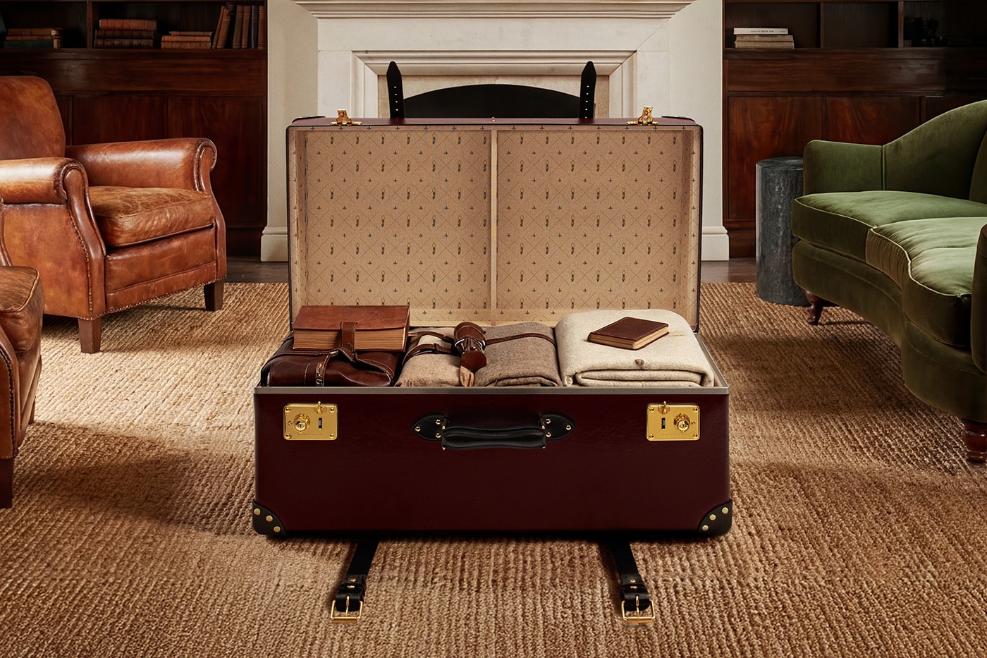 Globe-Trotter Home Collection Steamer Home Trunk