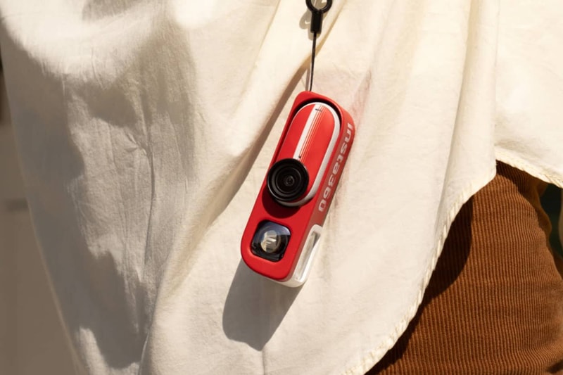Insta360 Retro Viewfinder accessory mounted on GO 3S action camera in retro waist-level housing