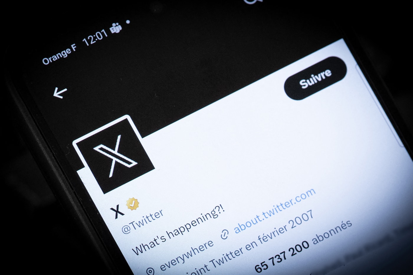 X interface showing reduced posting limits notice for free users on X Premium paywall