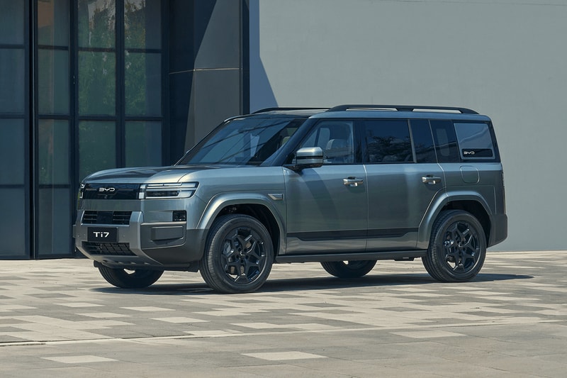 BYD Ti7 seven-seat plug-in hybrid SUV for the UK market