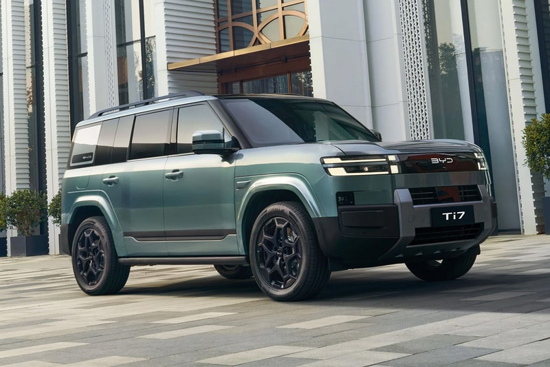 BYD Ti7 seven-seat plug-in hybrid SUV for the UK market