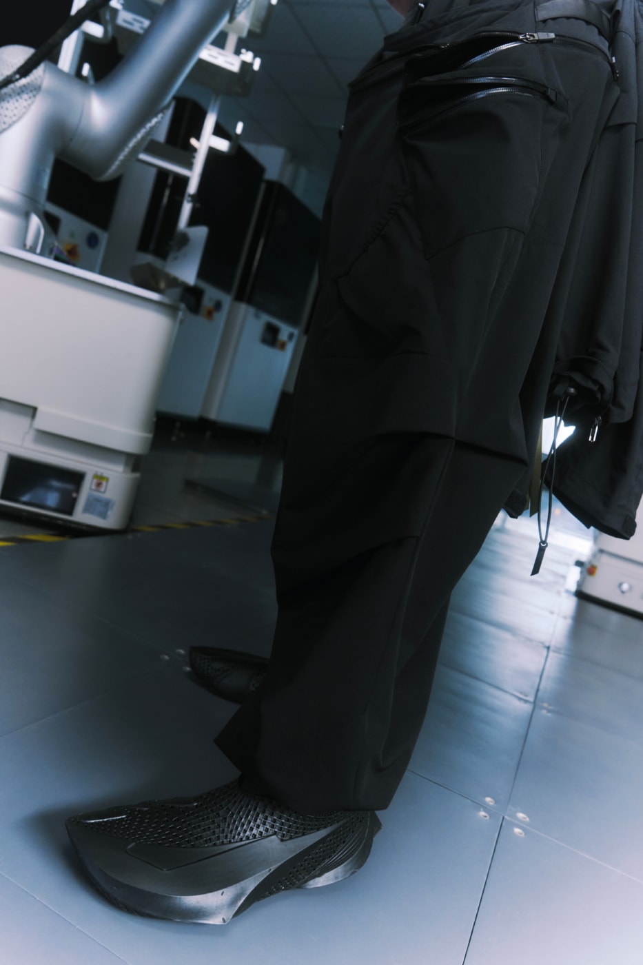 ACRONYM aliveform 3d printed shoe the Blade Release Info