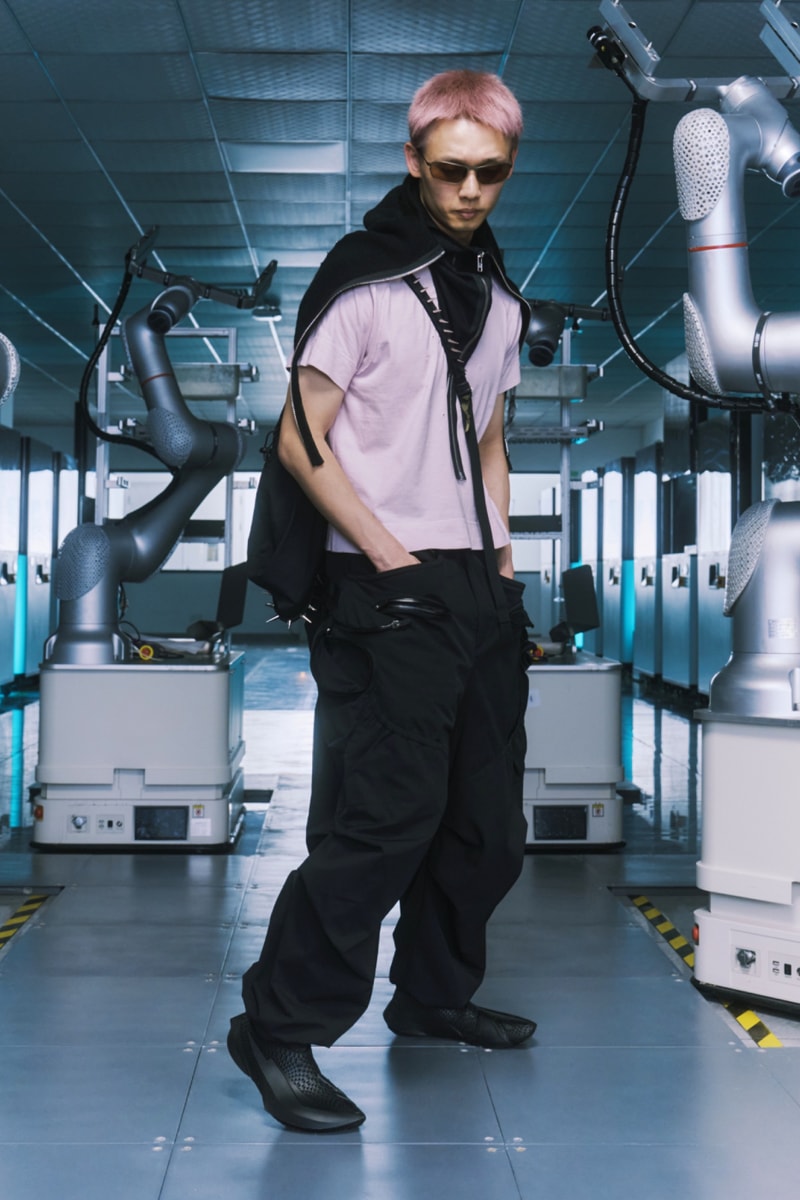 ACRONYM aliveform 3d printed shoe the Blade Release Info