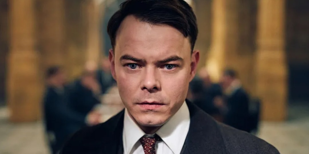 ‘Peaky Blinders’ 후속작에서 찰리 히튼이 찰스 셸비로 변신한 첫 모습 공개