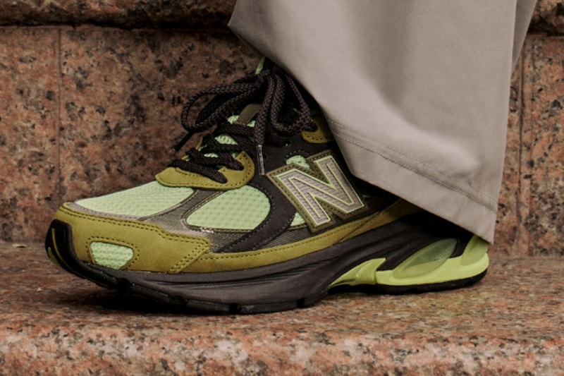 New Balance 2010 in Sea Moss and Afterglow colorway, featuring textured mesh upper and earthy palette - detail view 1