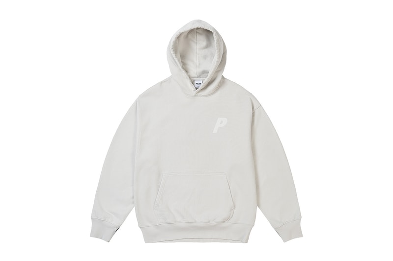 Everything Dropping at Palace This Week Summer 2026 drop 4 Baggy Carp Short in Black and Flowers. - Big Apple Knit in Flashy Fluro, Navy, Off White - Golf P-Frame 5-Panel Snapback in Black, Navy and White - Rubbed P3 Hoodie in Black, Concrete Grey, Navy, skyline Blue, Deep Green rizla collab