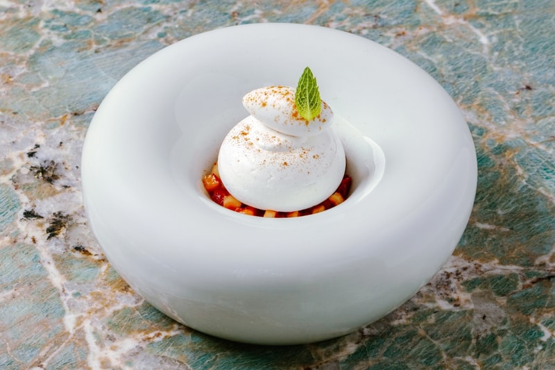 Tiffany & Co Blue Box Café Lee Gardens Hong Kong  Menu Opening Info Chef Agustin Balbi Breakfast at Tiffany's Afternoon Tea All Day cafe Menu