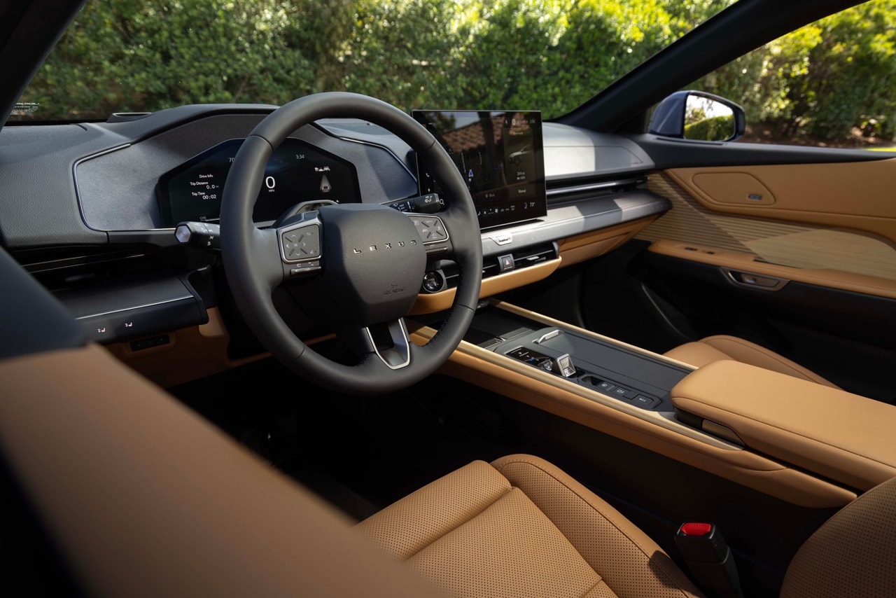 Lexus ES 350e Luxury Executive Reclining seat rolls royce phantom