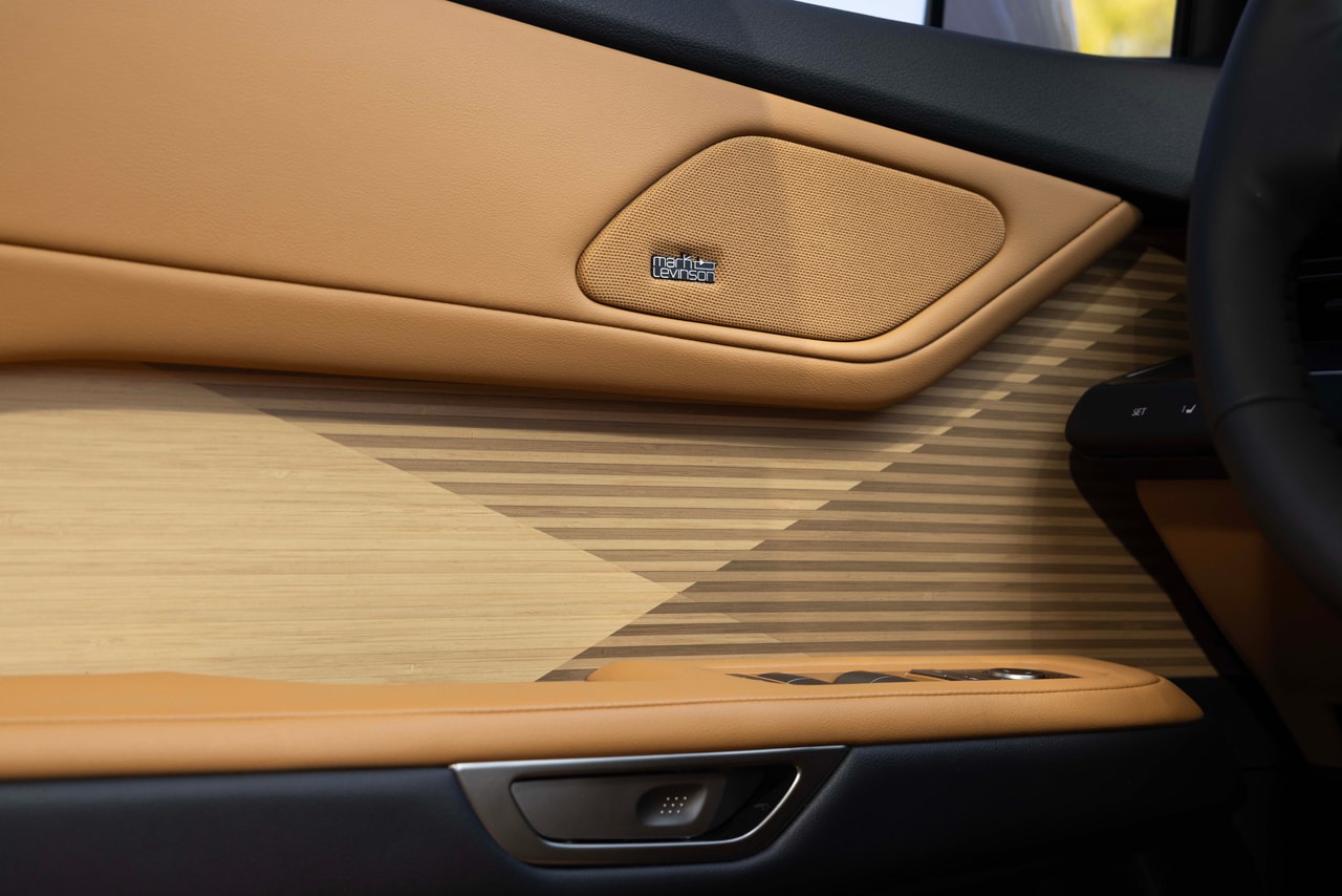 Lexus ES 350e Luxury Executive Reclining seat rolls royce phantom