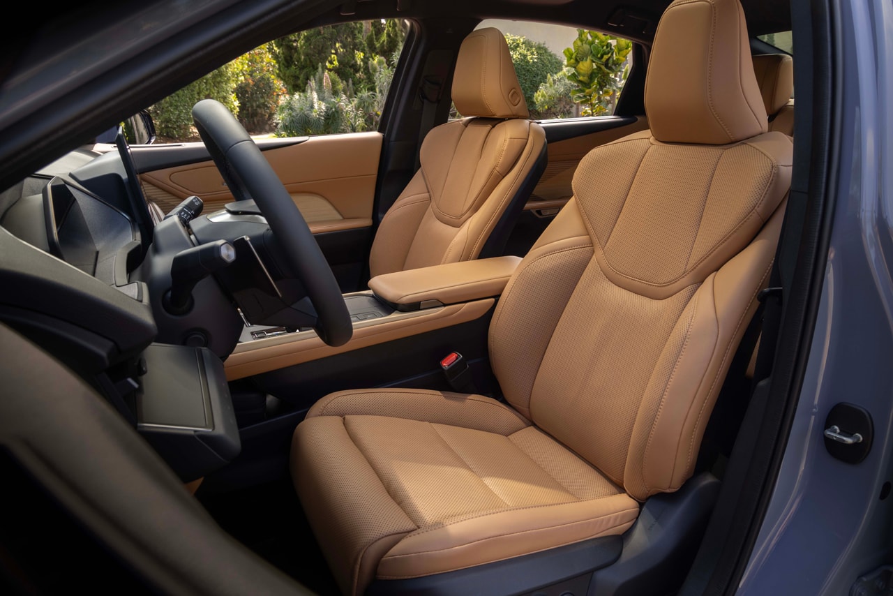 Lexus ES 350e Luxury Executive Reclining seat rolls royce phantom