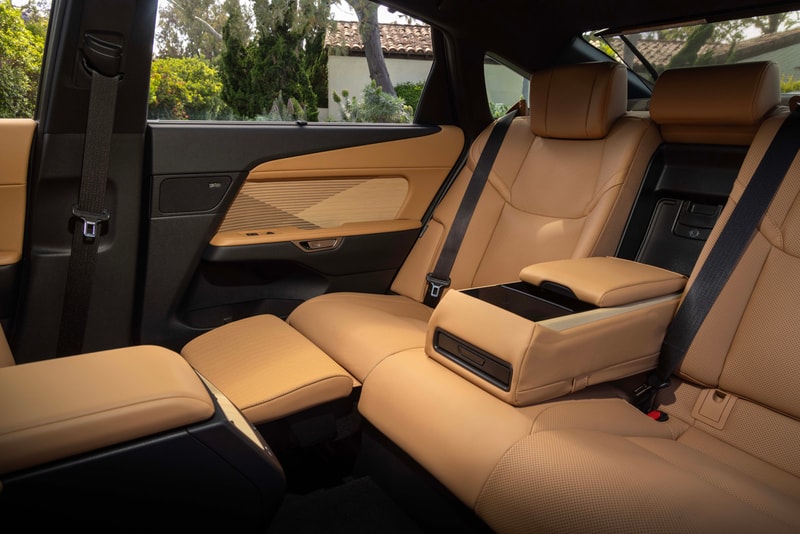Lexus ES 350e Luxury Executive Reclining seat rolls royce phantom