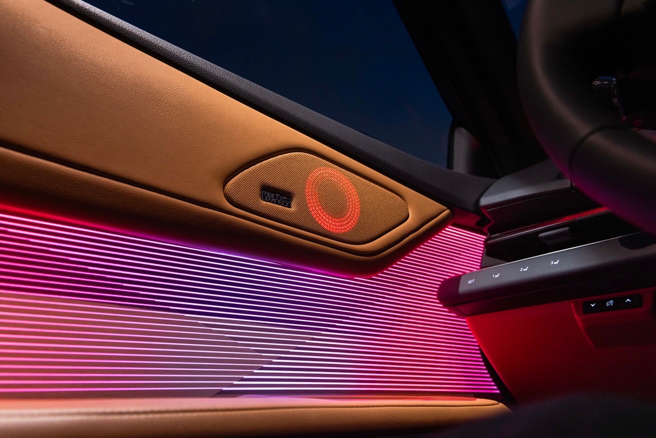 Lexus ES 350e Luxury Executive Reclining seat rolls royce phantom