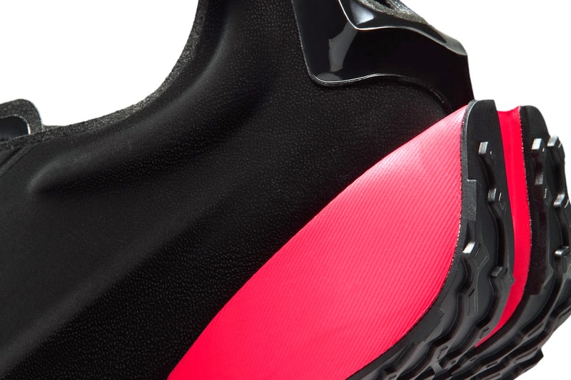 Nike First Sight Noir "Black/Bright Crimson" Black/Bright Crimson-Metallic Dark Grey HQ2409-004