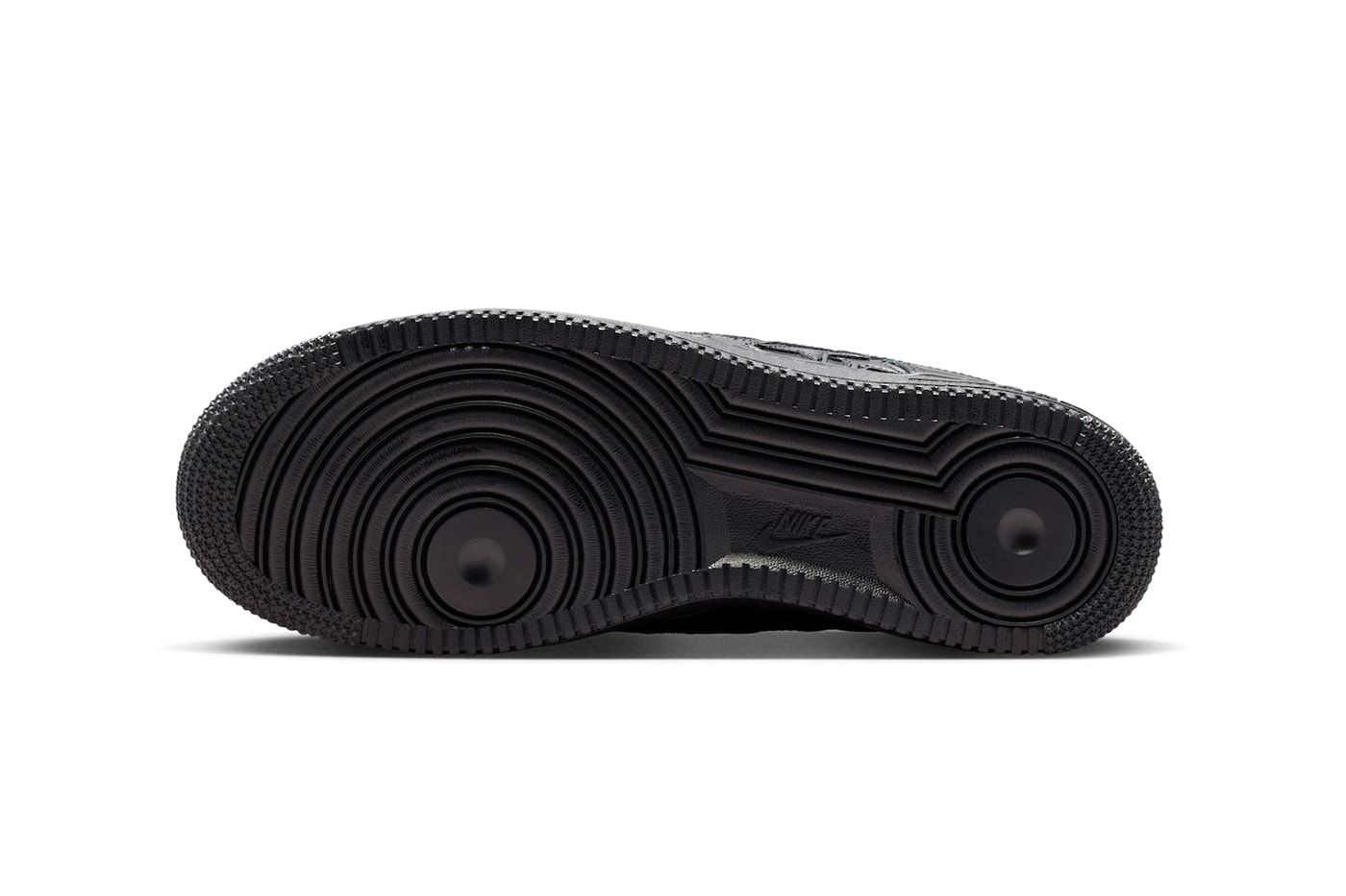 Nike Air Force 1 Low “Black Stars” Release Info Black/Metallic Silver IM5750-001