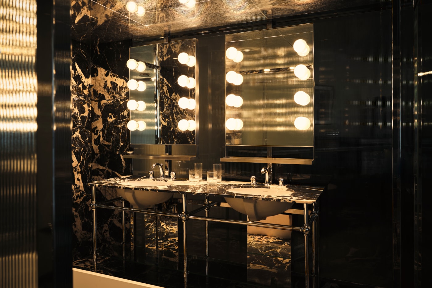 Studio KO Hôtel Bus Palladium Paris Interiors L'Œil de KO 