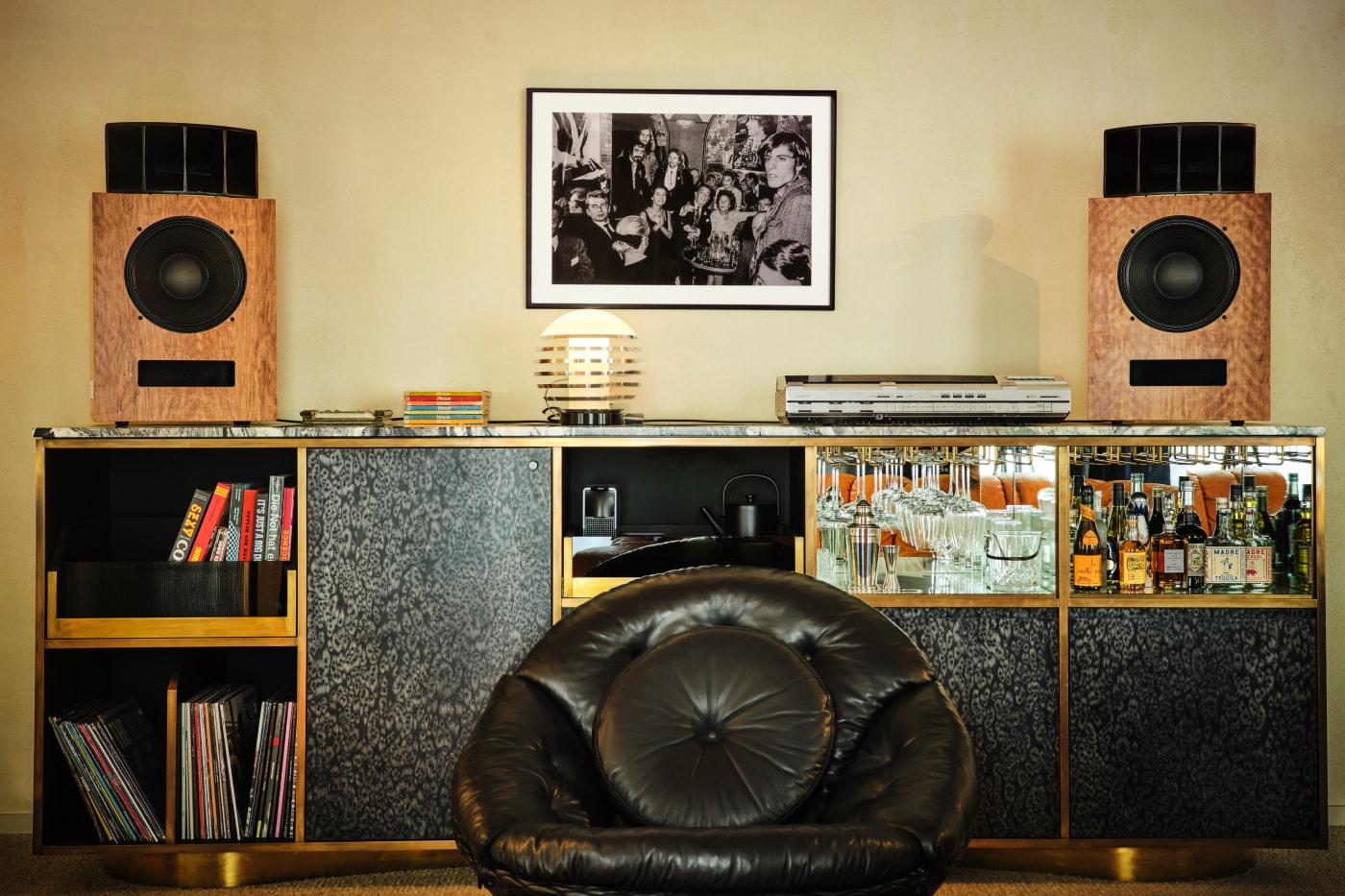 Studio KO Hôtel Bus Palladium Paris Interiors L'Œil de KO 