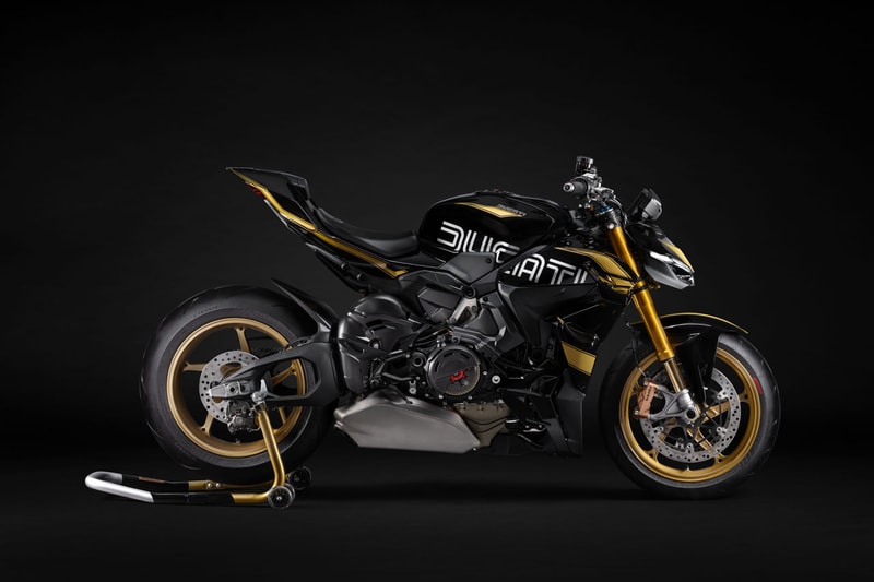 Ducati collezione 100 anniversary helmets jackets century motorcycles bikes 750 Imola Desmo, 750 Super Sport Desmo Streetfighter V4 S 100 XDiavel V4 100 Diavel V4 RS 100 Multistrada V4 RS 100 Hypermotard V2 SP 100