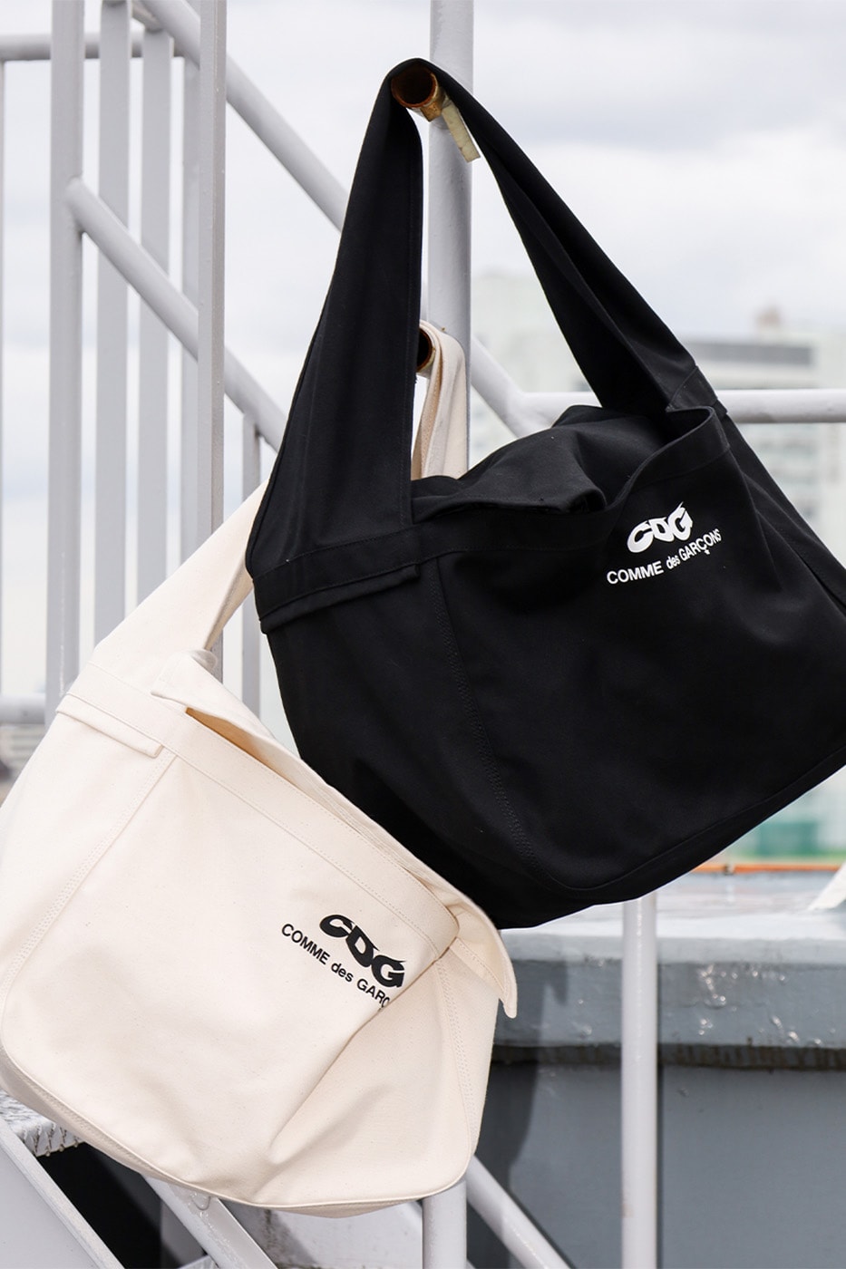 CDG comme des garcons Postman Bag Return Release Info