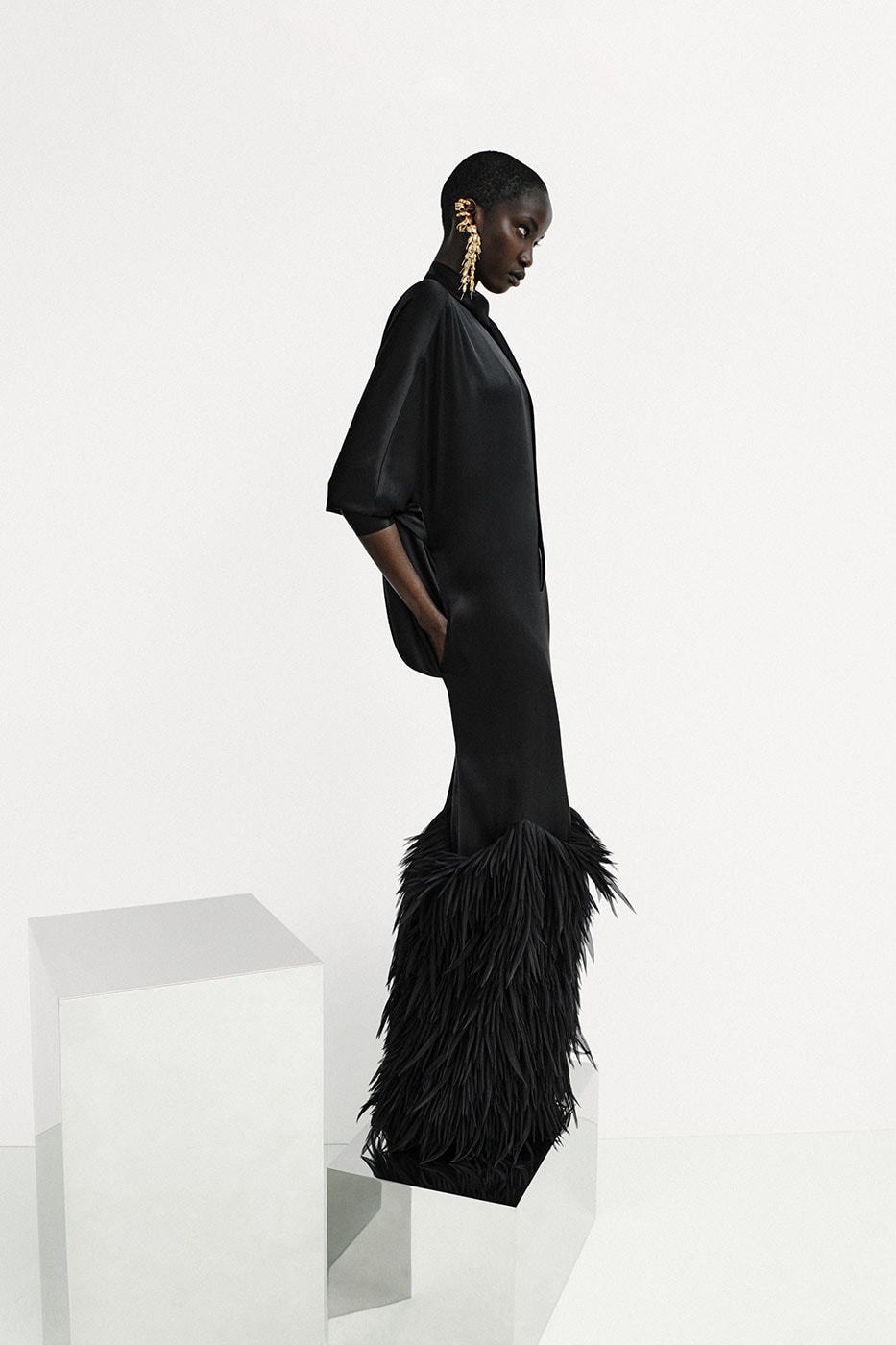 Balenciaga Unveils Spring 2027 Exploring the Concept of "Unsized" pierpaolo piccioli