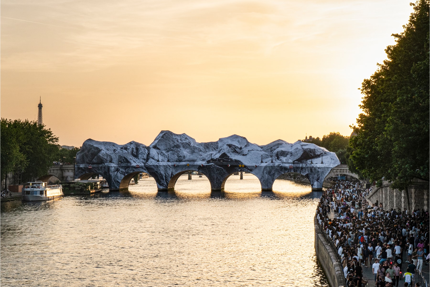 JR Christo Jeanne Claude Pont Neuf Installation Art Artworks Thomas Bangalter Paris