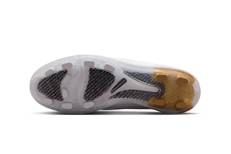 Nike Cryoshot Tiempo Legend R10 "White/Metallic Gold" release info IQ8164-100