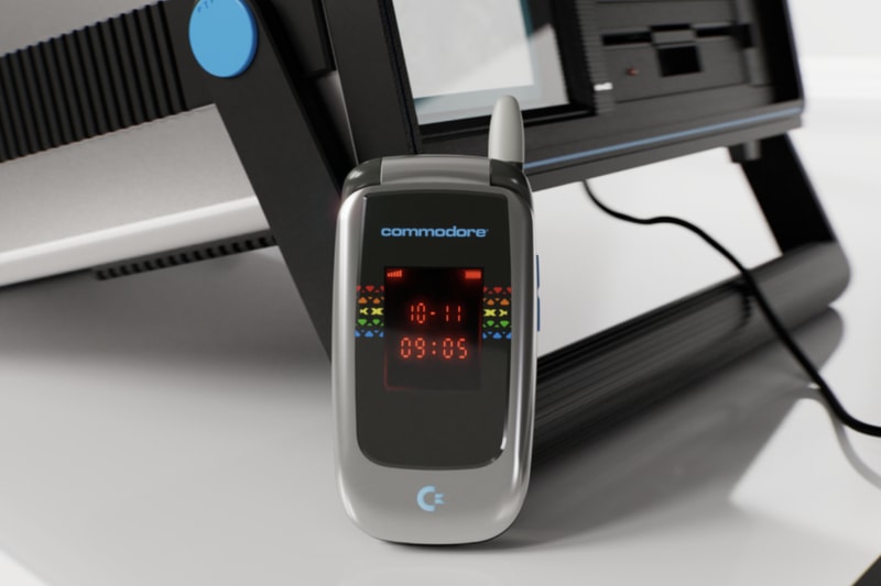 Commodore Callback 8020 retro flip phone with Sailfish OS and closed clamshell design