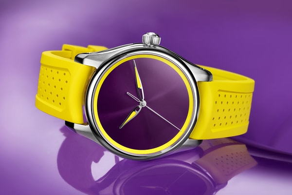 H. Moser & Cie. Pioneer Centre Seconds Sun Berry Release Info ‭3201-1203‬ HMC 201 automatic calibre