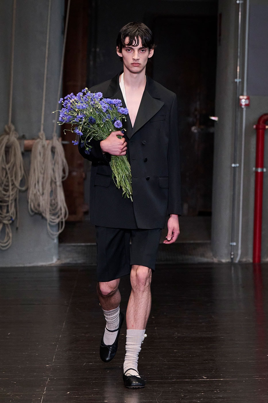 Simone Rocha Debuts Inaugural Men's Collection for SS27 pitti uomo 110 florence debut mens collection