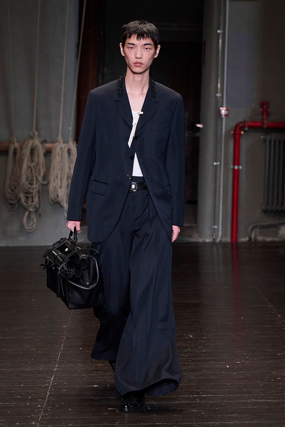 Simone Rocha Debuts Inaugural Men's Collection for SS27 pitti uomo 110 florence debut mens collection