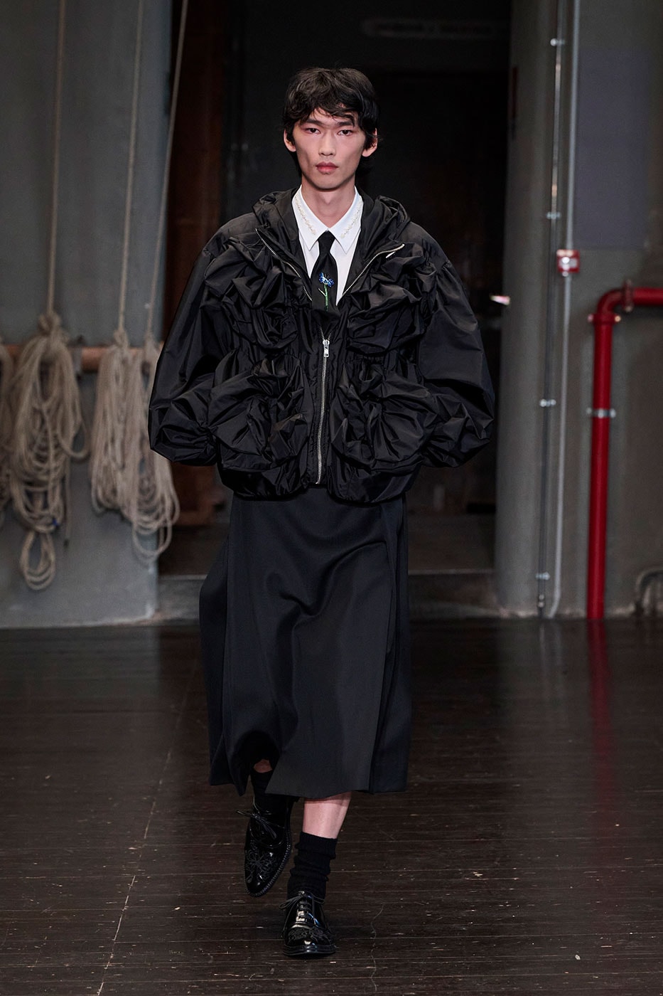 Simone Rocha Debuts Inaugural Men's Collection for SS27 pitti uomo 110 florence debut mens collection