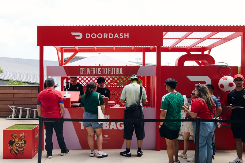 Alexis Guerreros Dives Right Into the Beautiful Chaos of the FIFA Fan Festival Crowd in NYC