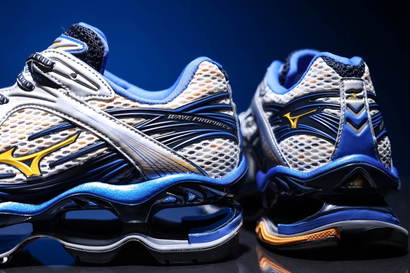 Mizuno WAVE PROPHECY 1 “Yellow/Blue” D1GA265501  “Red/Gold” D1GA265101 Campaign Images Release Info 