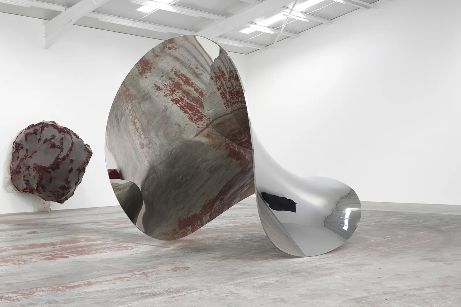 Anish Kapoor Retrospective at Hayward Gallery London Art Artworks