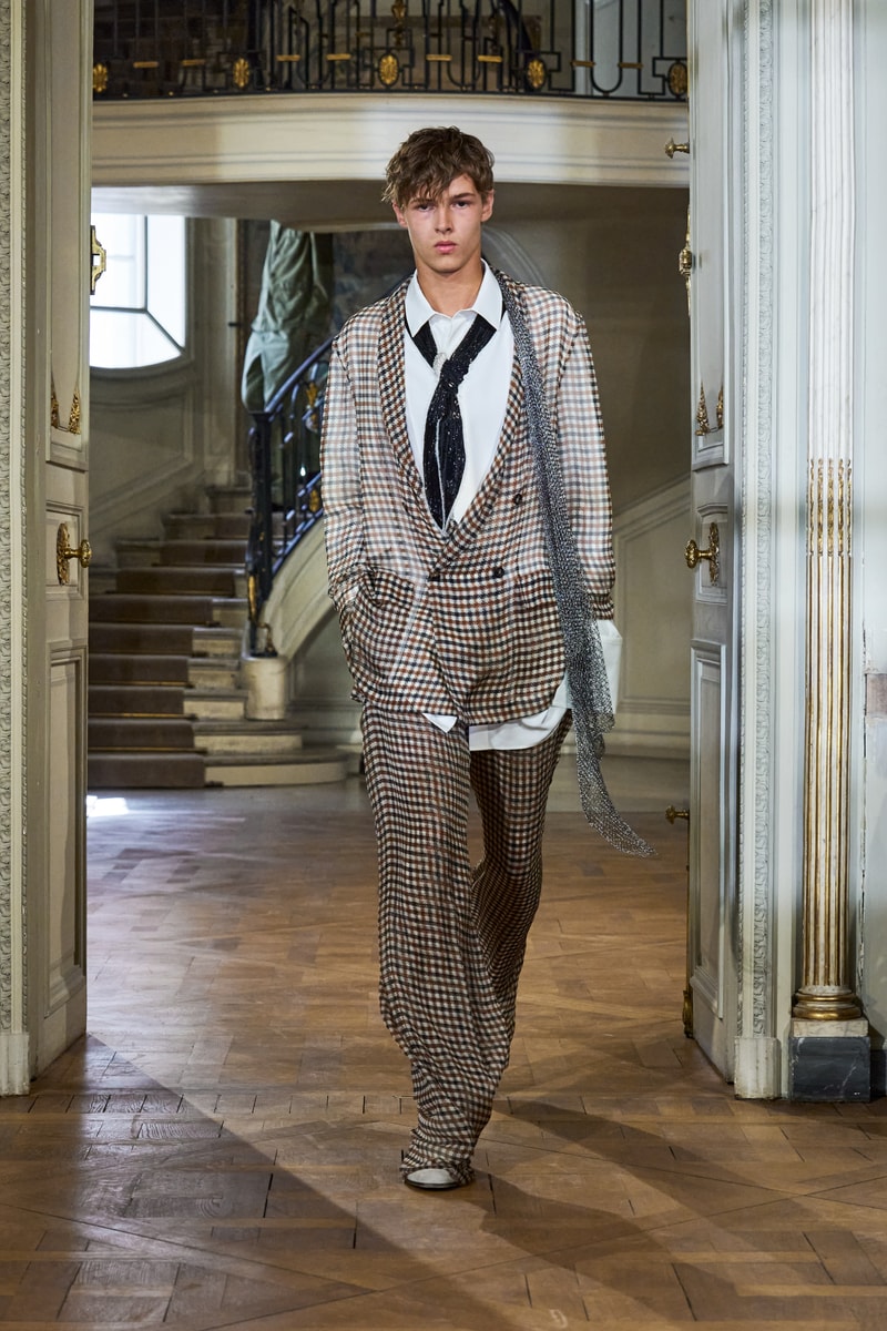 Dior Men Summer 2027 Collection Paris Fashion Week Runway Show Info
