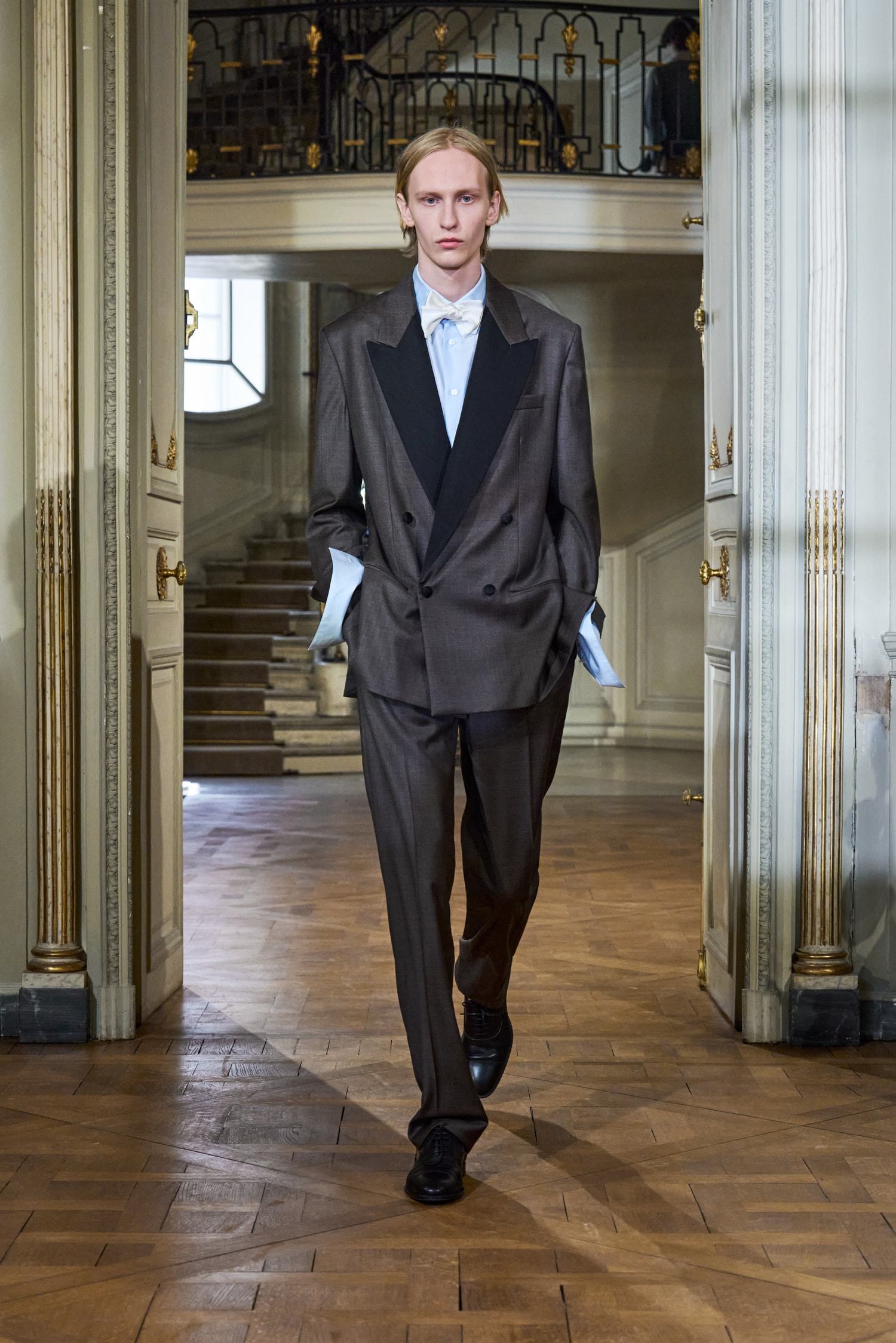 Dior Men Summer 2027 Collection Paris Fashion Week Runway Show Info