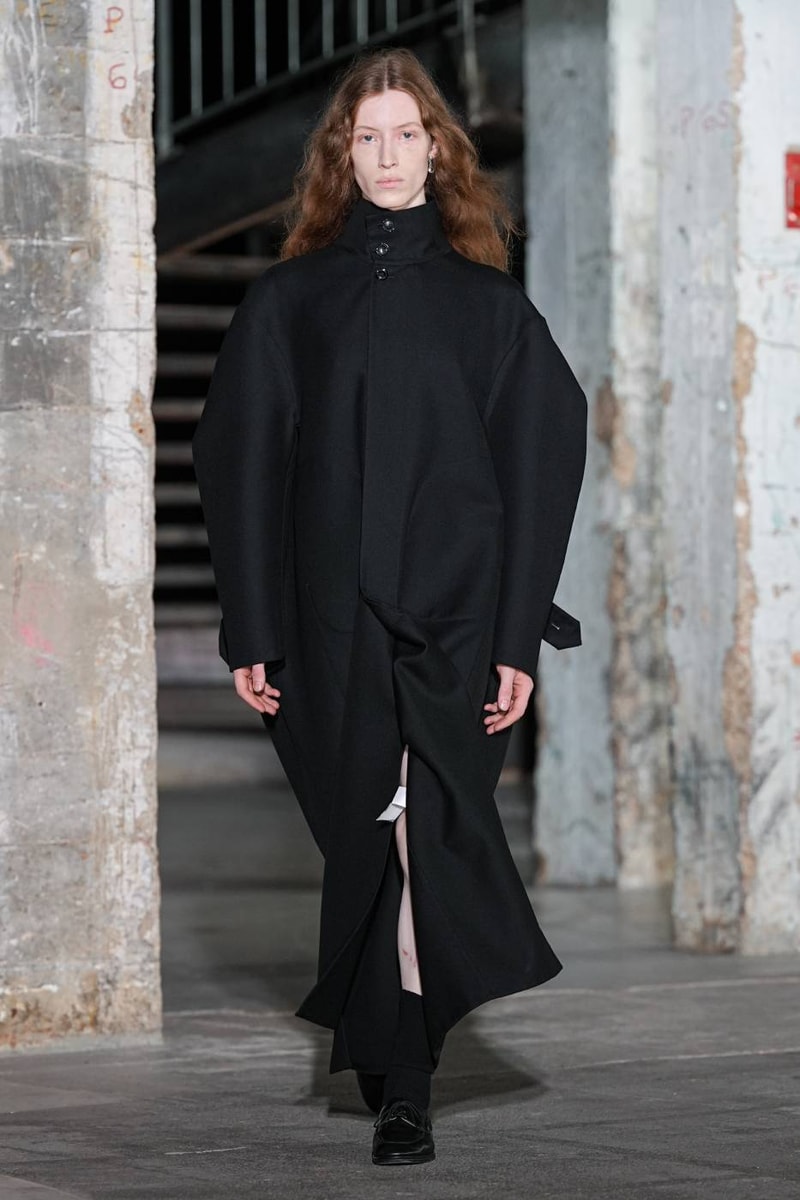 YOKE Spring Summer ss 2027 Collection Paris Fashion Week Runway Show Info
